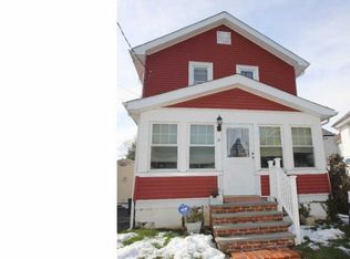 6 W Roland Rd, Brookhaven, PA 19015