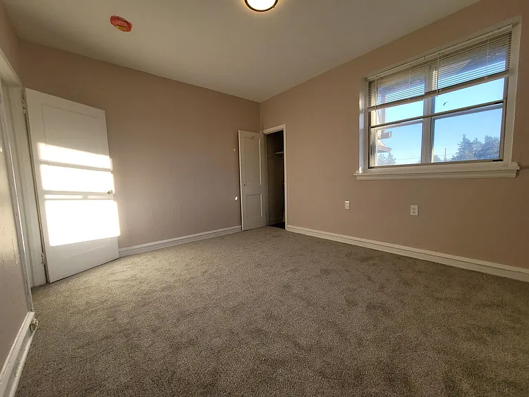 5301K W Montgomery Ave — Photo 8