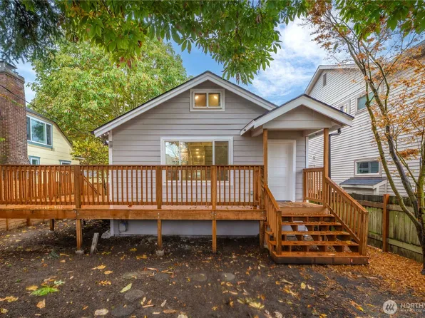 6929 Ellis Avenue S, Seattle, WA 98108