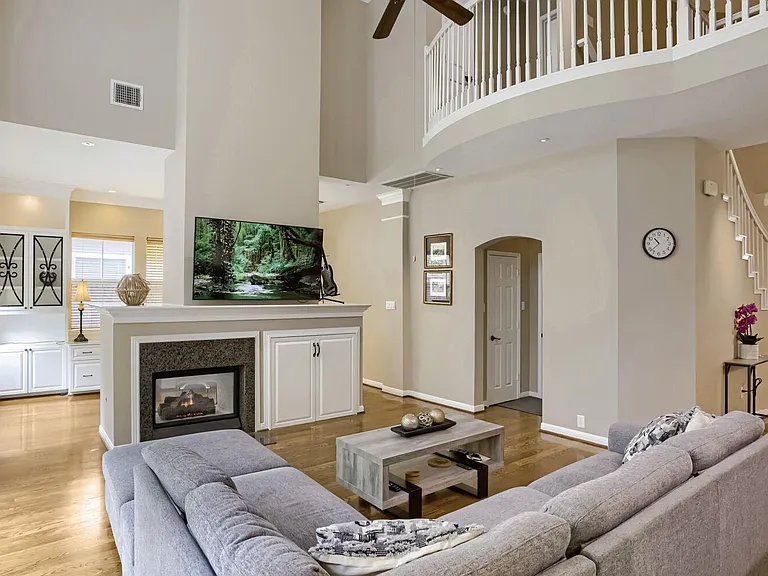 4147 E Northampton Pl — Photo 9