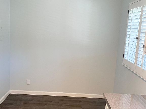 3rd image of 6145 Whitsett Ave