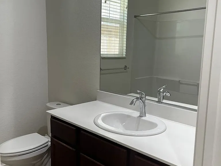 1614 Lion St — Photo 10
