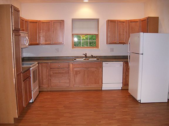 South unit kitchen