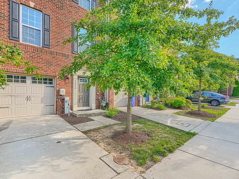 7336 Summit Rock Rd — Photo 2