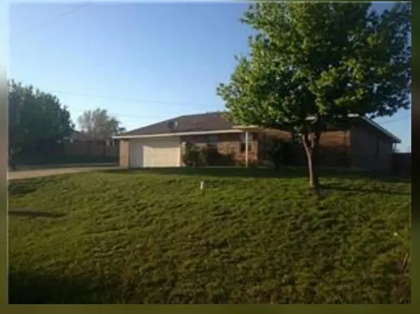 300 Ridgeway Dr, Blue Ridge, TX 75424