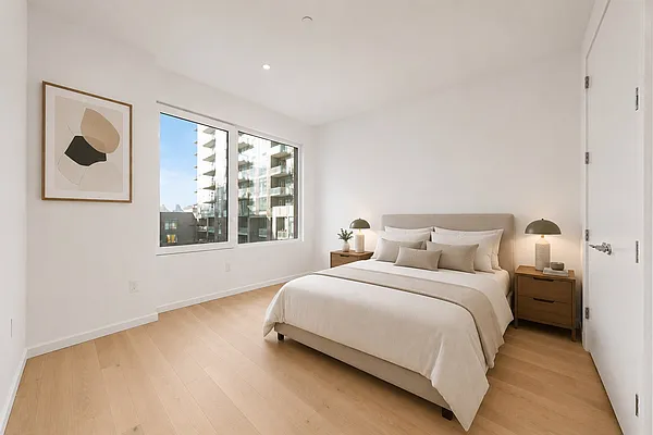 Bedroom, photo 1