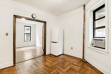 Rented by R New York