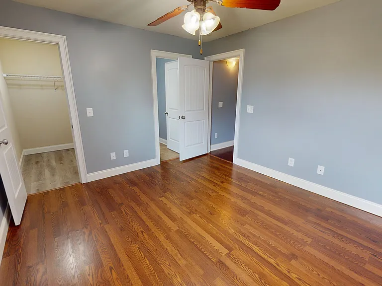 415 Melison Dr — Photo 17
