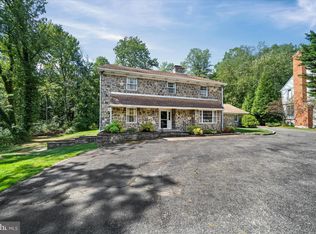 1001 Warwick Ln, Wilmington, DE 19807