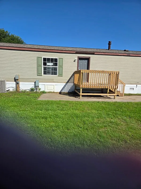 3 bed, 1152 sqft, $900 — Photo 4