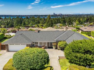 9415 Hilltop Rd, Bellevue, WA 98004