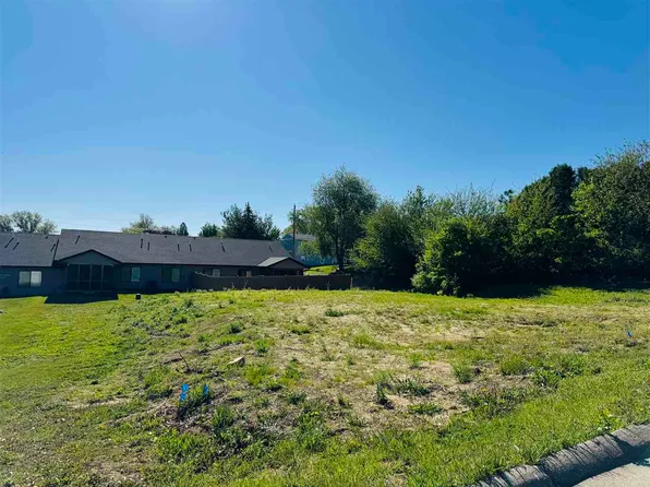 Short St, Williamsburg, IA 52361