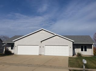 763 Edenberry Ln, Oregon, WI 53575