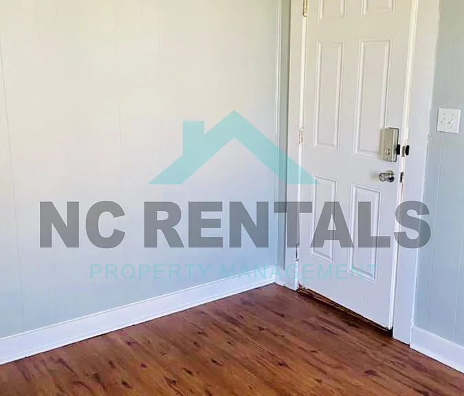 1415 Underwood Ave #1 — Photo 2