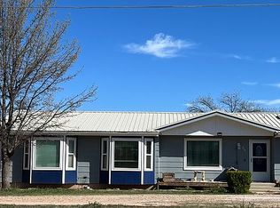 215 24th St, Snyder, TX 79549