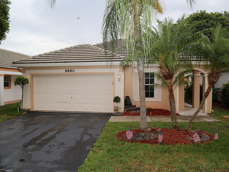1st image of 8860 Lake Park Cir N