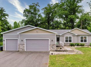 14 Hayner Hts, Clifton Park, NY 12065