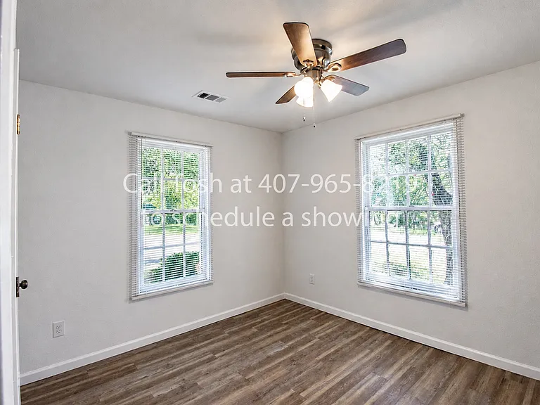 1110 S Houston Ave — Photo 8