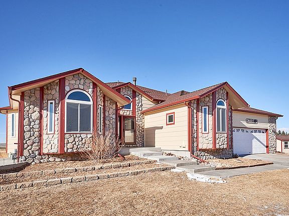 Bay windows - living, BR