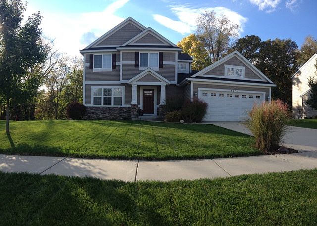 1st image of 5673 Beyhill Dr NE