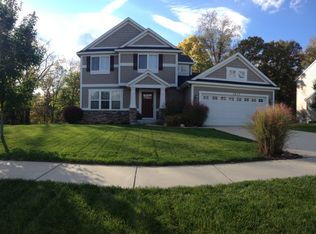 5673 Beyhill Dr NE, Belmont, MI 49306