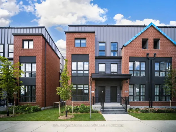 22 Chesley St, Vaughan, ON L4J 0M1