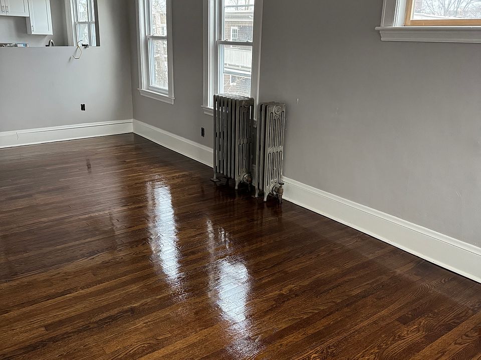 1st image of 97 Williams St APT 3