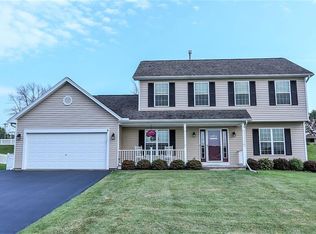 5 Long Point Ln, Brockport, NY 14420