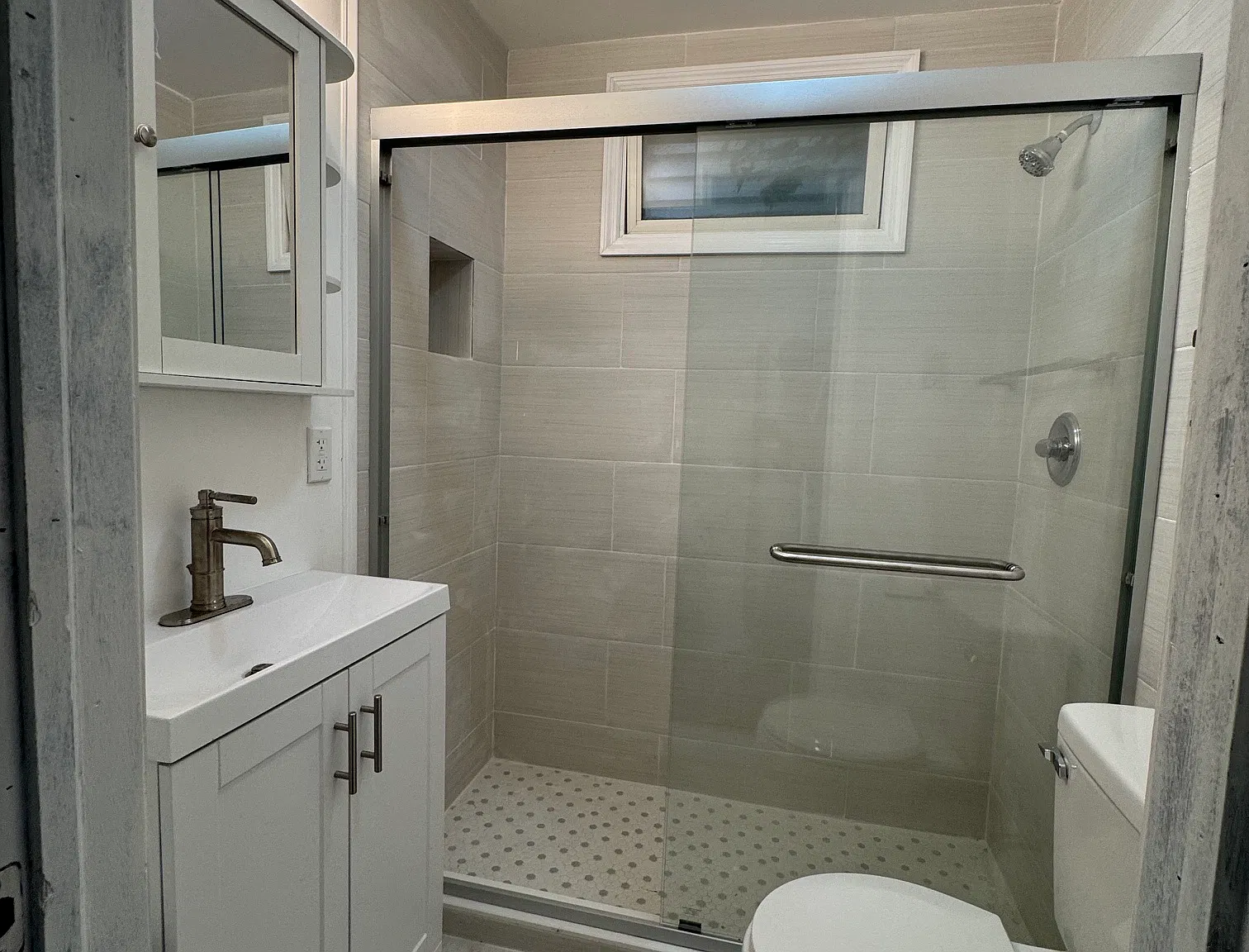 3 bed, 1000 sqft, $2,800 — Photo 4