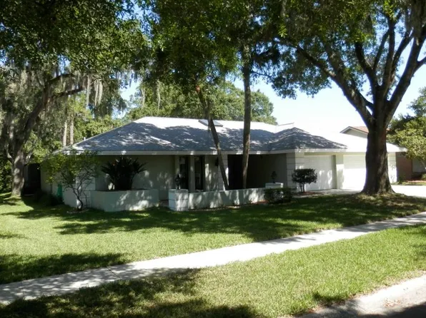 3102 Edgemoor Dr, Palm Harbor, FL 34685