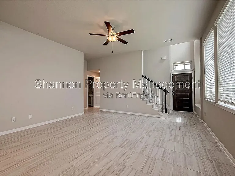 2559 Terrace Point Dr — Photo 22