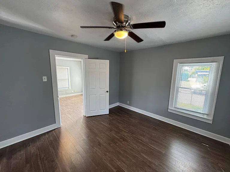 341 S Randolph St — Photo 8