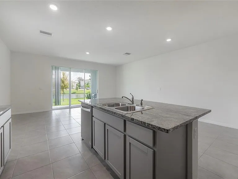 16701 Maude Dr — Photo 15