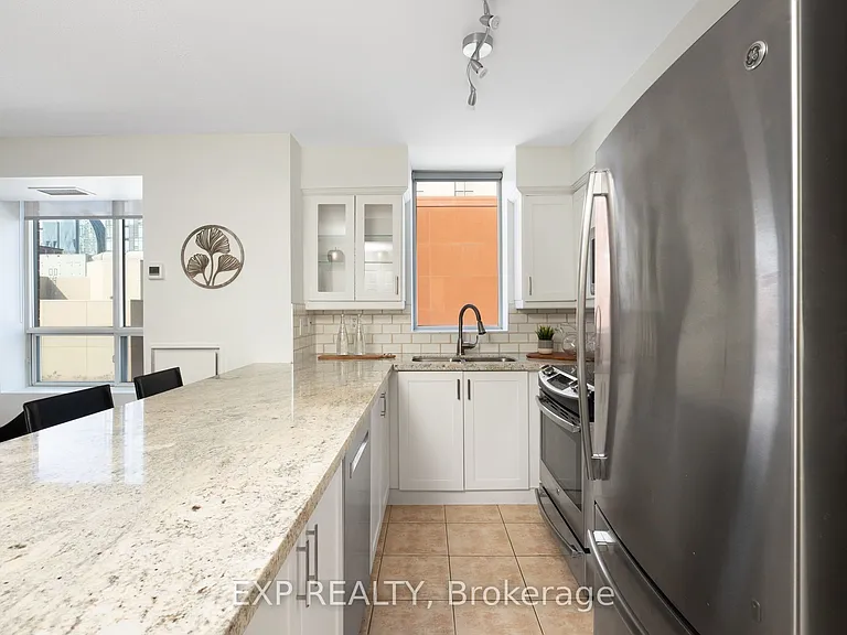 311 Richmond St E #802 — Photo 5
