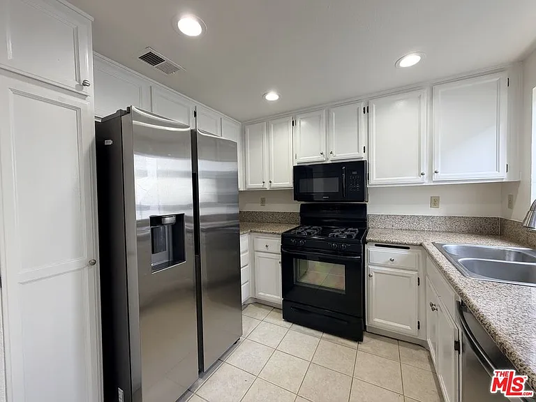 31 Eastern Ave #4 — Photo 15