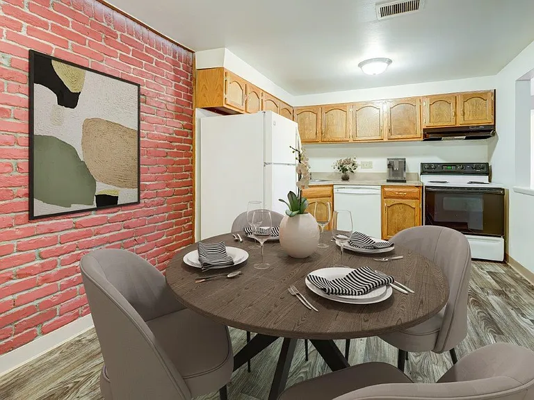 Idylwood Resort Apartment Homes — Photo 7