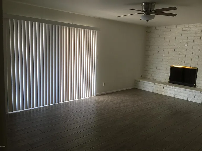 3945 W Mission Ln — Photo 8