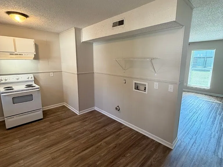 1002 Palmer Dr #5 — Photo 6
