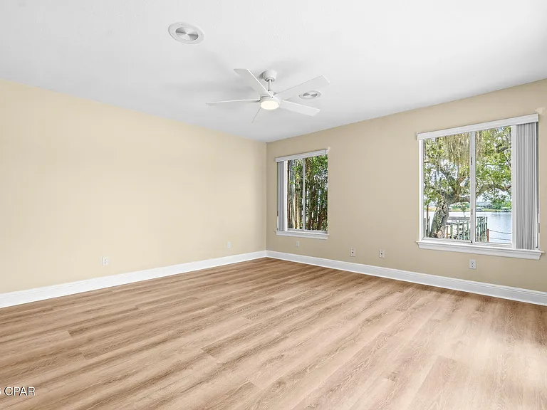 2718 Country Club Dr — Photo 25