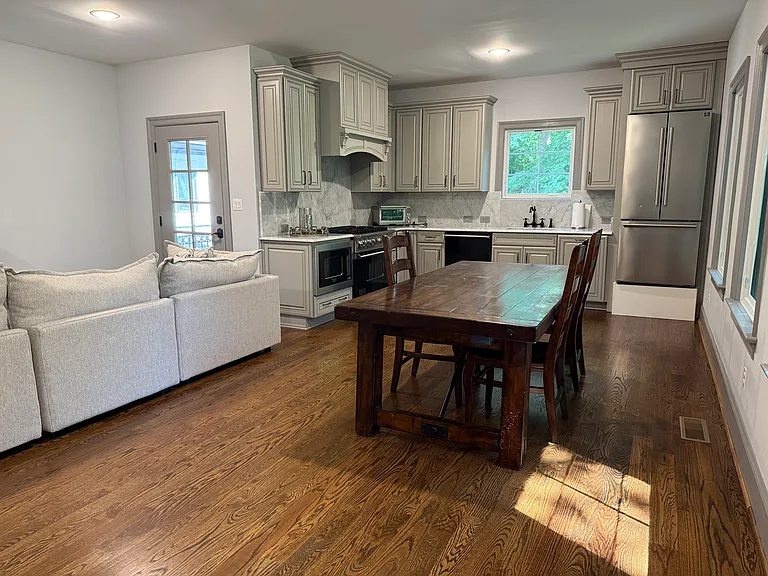 8747 Brook Rd — Photo 8