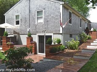 83 Lake St, Tisbury, MA 02568