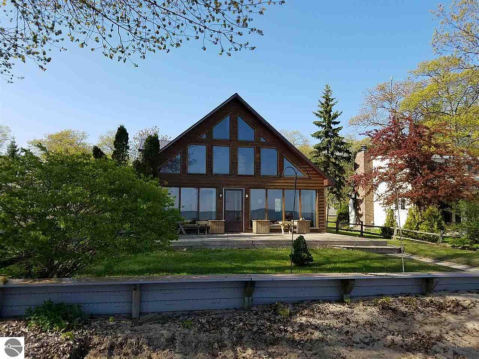 4018 E Michigan Ave, Au Gres, MI 48703 Zillow