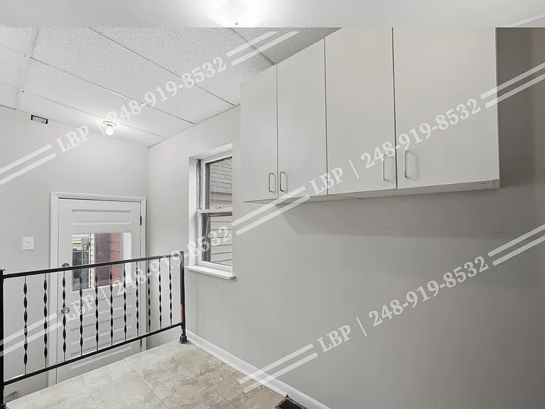 35230 Sheffield St — Photo 15