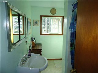 4th image of 33916 SE 34th St