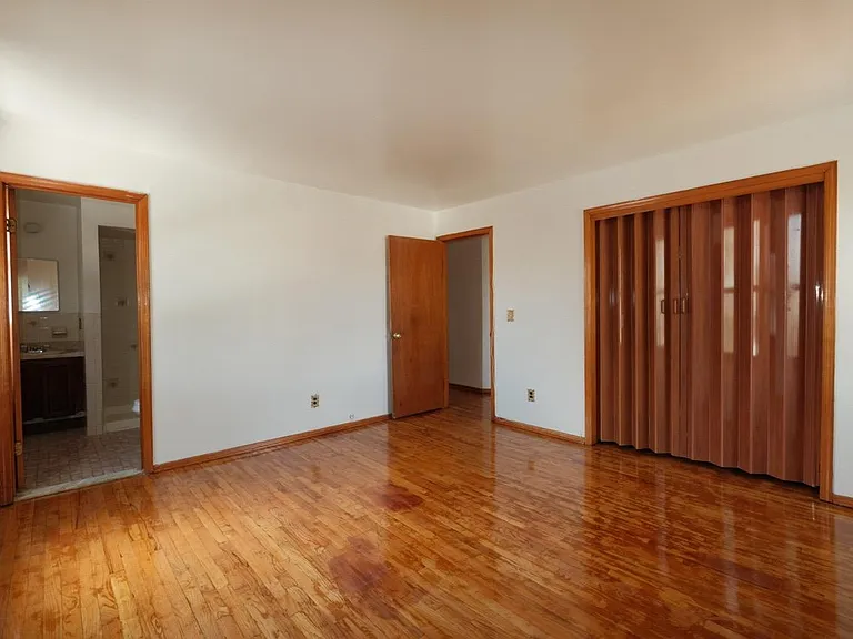 1137 Dill Ave #2 — Photo 6