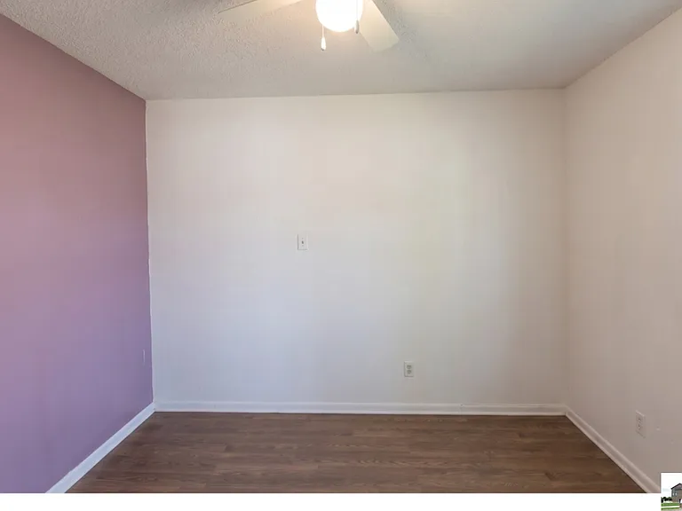409 Short Ave — Photo 8
