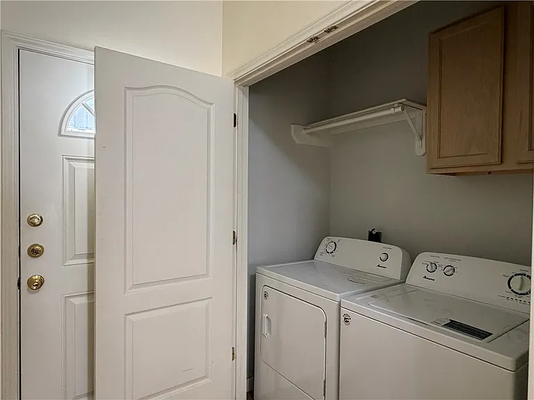 14901 Windward Dr — Photo 6