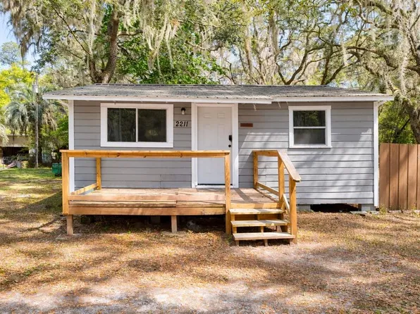 2211 SE 51st St, Gainesville, FL 32641