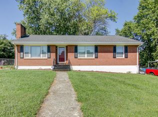 1602 Lancaster Dr NW, Roanoke, VA