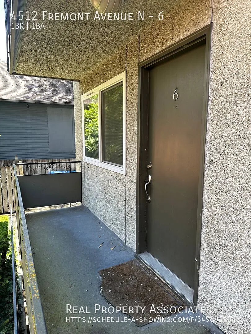 Spacious Fremont Apartment Near Woodland Park Zoo w/ Parking Available — Photo 2